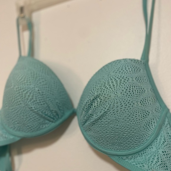 Bikini top !! - Picture 8 of 8